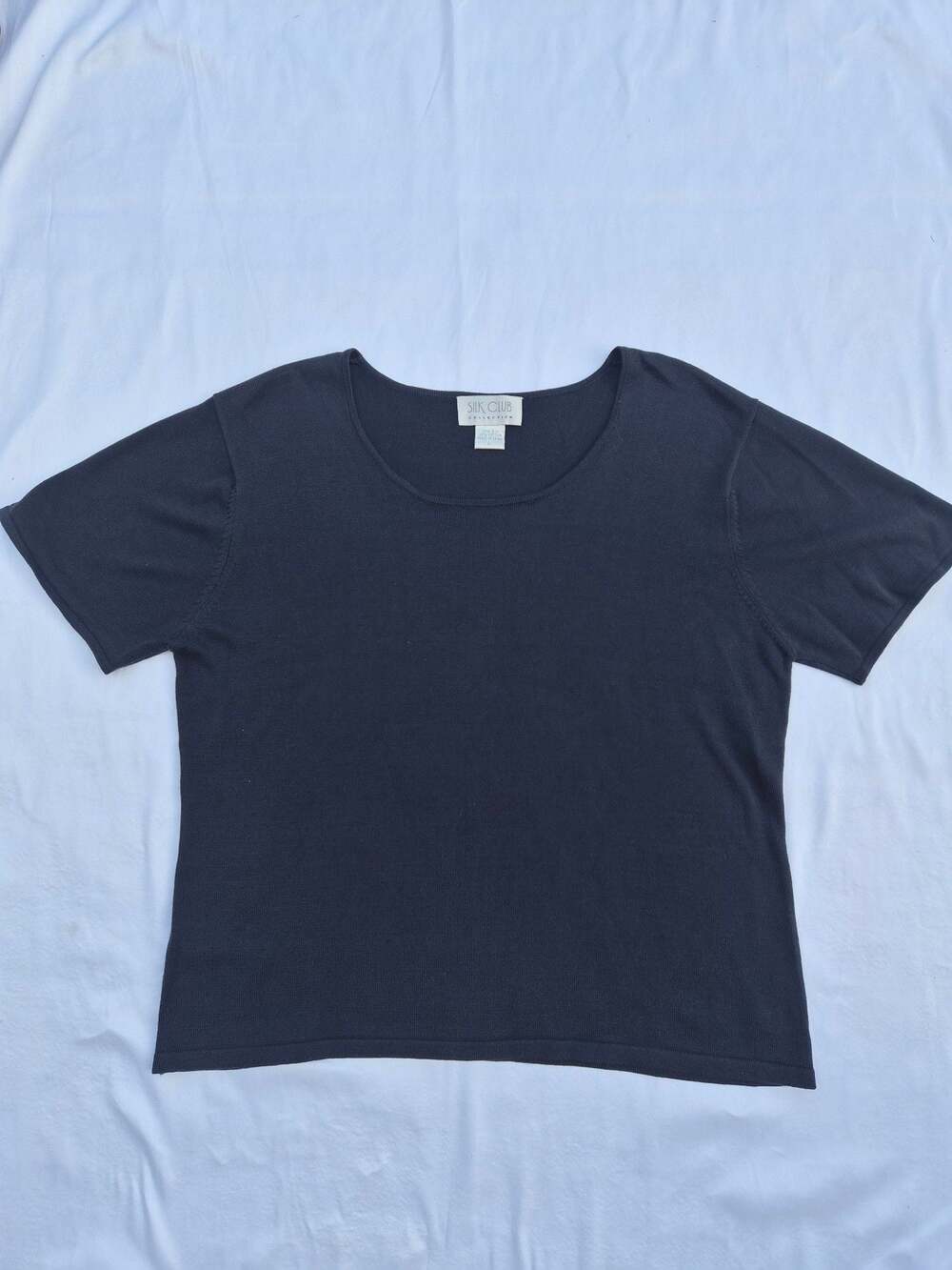 Silk Club Collection Women's Navy Blue Scoop Neck Silk-Cotton Blend Top